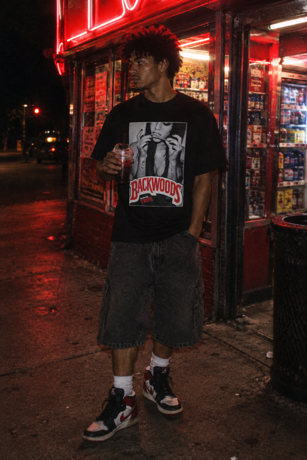 Black Oversized Graphic Tee - Boxy Cotton Streetwear T-Shirt