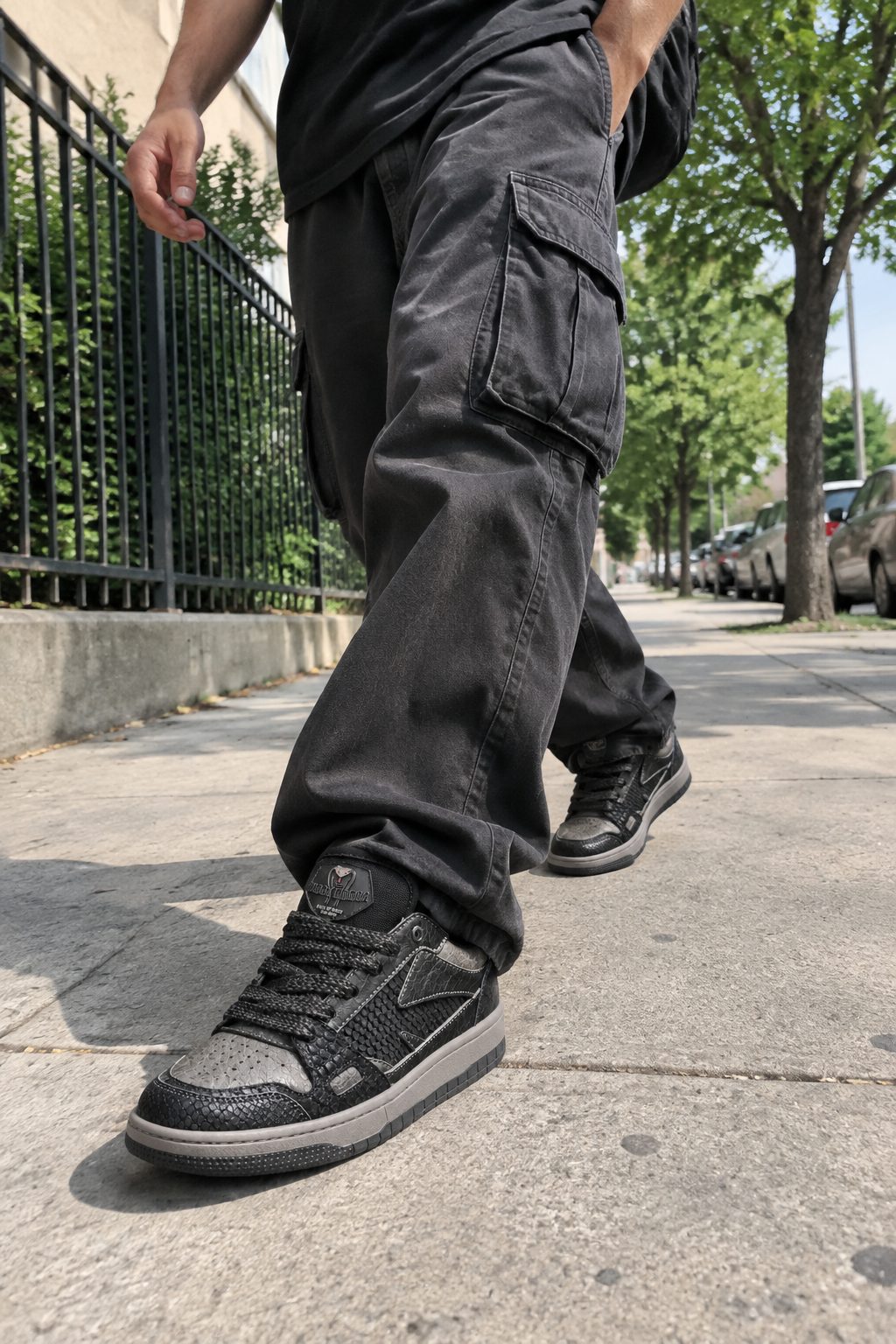 Black Mamba Skate Shoes - Men's Snakeskin Print Low-Top Sneakers