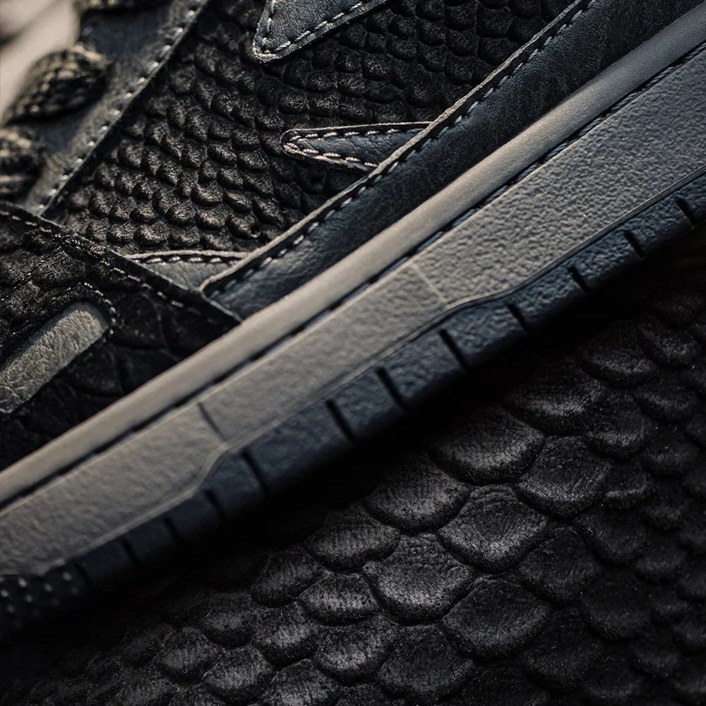 Black Mamba Skate Shoes - Men's Snakeskin Print Low-Top Sneakers